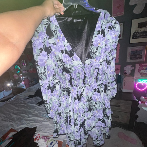 Shirred Panel Layered Ruffle Hem Floral Dress - Picture 2 of 6